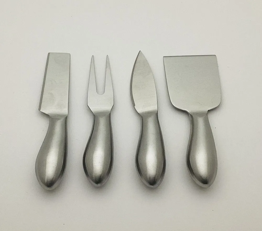 Cheese knives